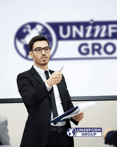 Docente del Master HR Uninform Group durante una lezione di formazione in Risorse Umane